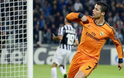 OD电竞精华-伊尼戈·马丁内斯禁区混战中冷静解围