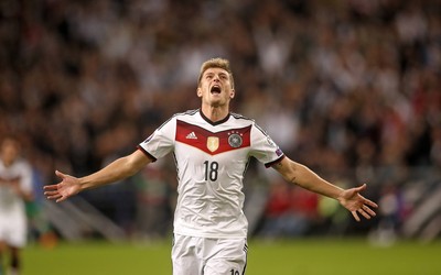 OD电竞精华-佛得角中场发动机